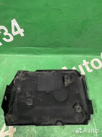 Крышка двигателя Volkswagen 2 вида