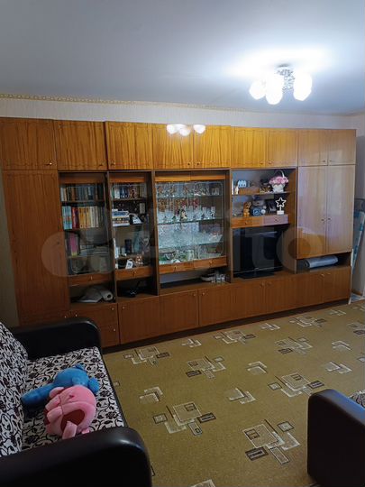 2-к. квартира, 52 м², 5/5 эт.