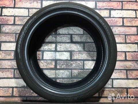 Pirelli P Zero 255/35 R19