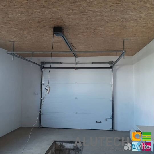 Гаражные ворота alutech