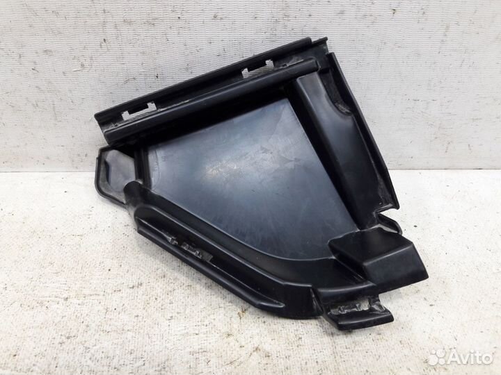 Воздуховод радиатора правый Renault Logan 2 2014