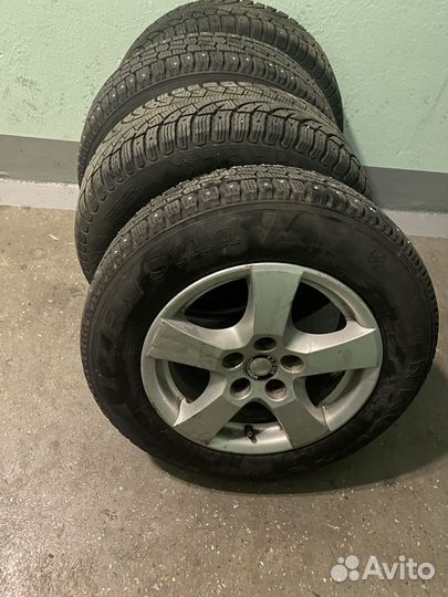 Kumho I'Zen Stud Snow KW11 175/60 R14