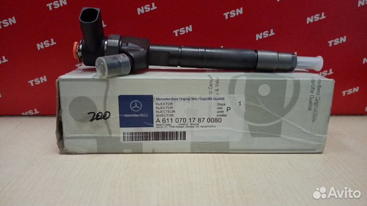 Форсунка Mercedes-Benz A61107017870080