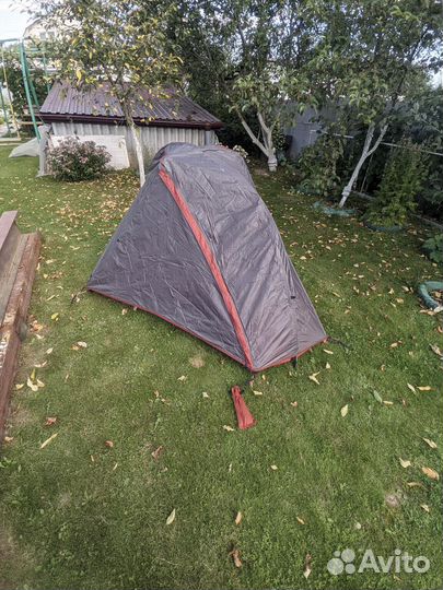 Палатка 1 местная Forclaz trek 900