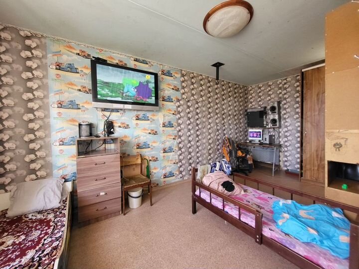 Комната 17 м² в 4-к., 9/9 эт.