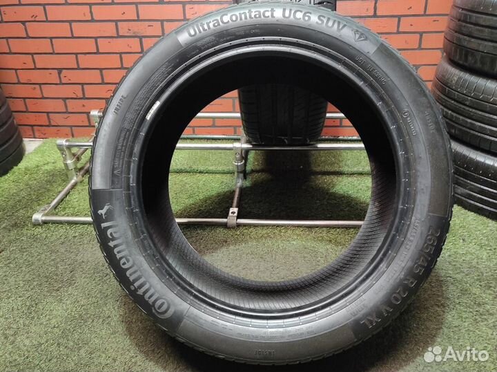 Continental ContiUltraContact UC6 265/45 R20 108V