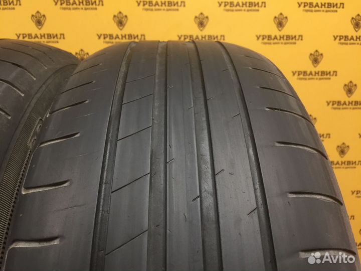 Goodyear EfficientGrip Performance 205/60 R16 96W