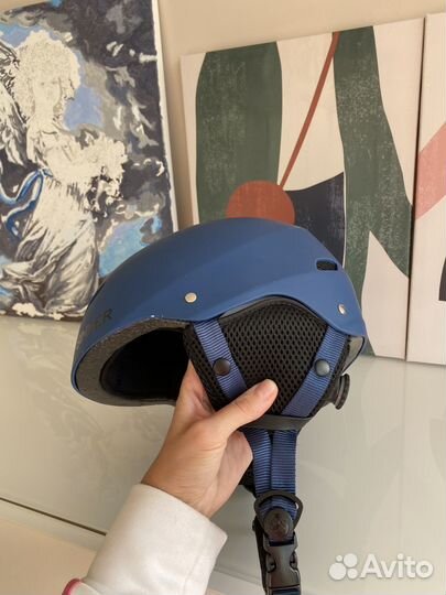 Горнолыжный шлем