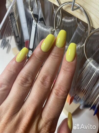 Маникюр с покрытием гель-лак