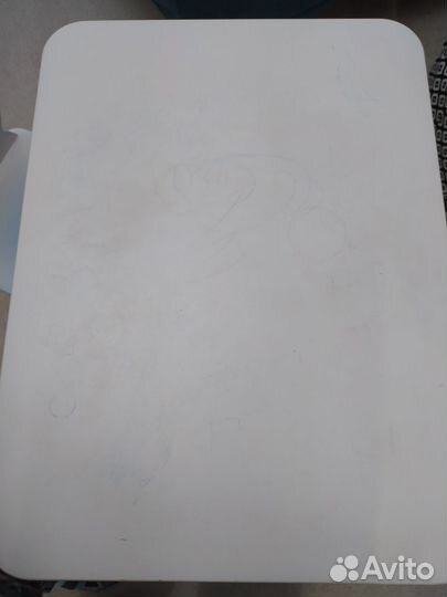 Стул и стол для малыша