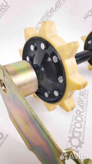 Вал Буран ведомый (направляющий) с балансирами (11