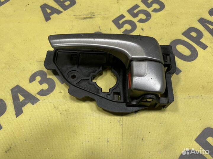 Ручка передняя левая внутренняя Hyundai ix35