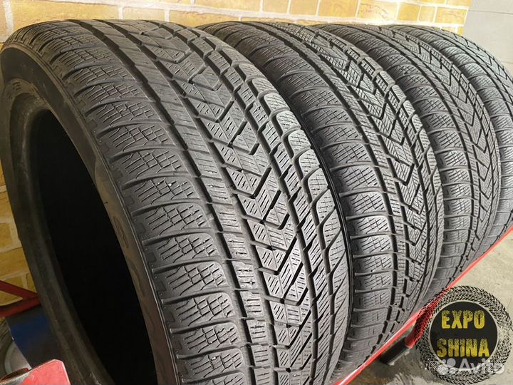 Pirelli Scorpion Winter RFT 285/45 R21 113V