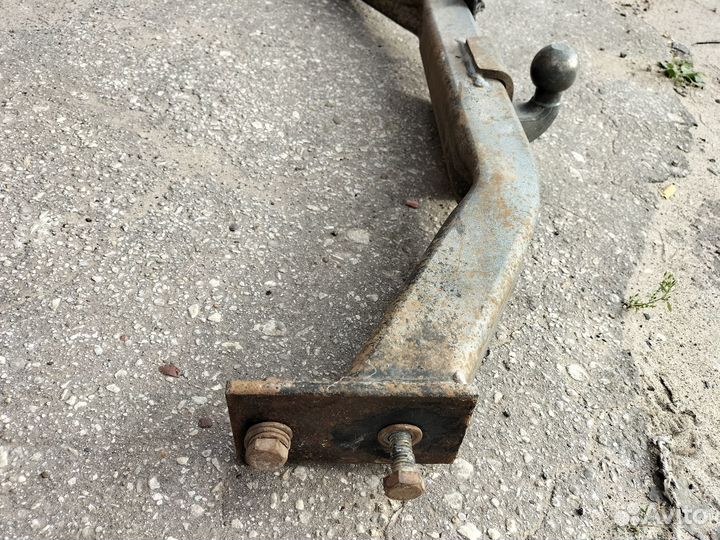 Фаркоп на Delica от Brink