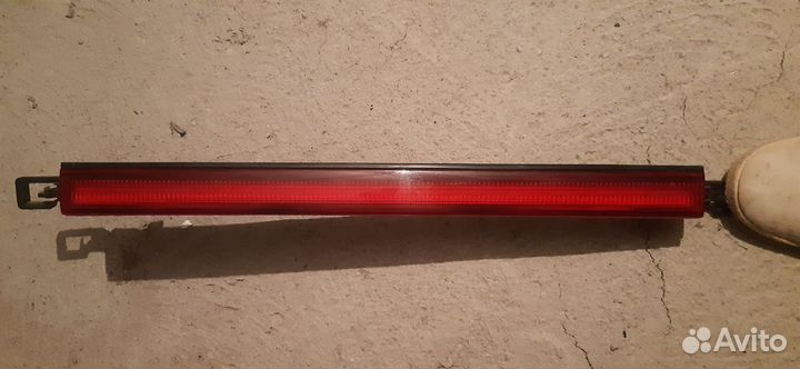 Отражатель крышки багажника nissan sunny