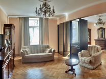 3-к. квартира, 90 м², 3/8 эт.