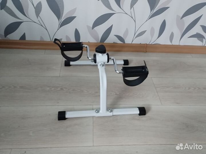 Тренажер для гиперэкстензии