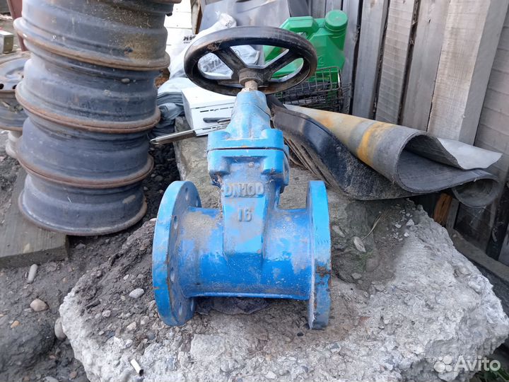 Задвижка DN100 16