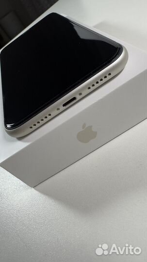 iPhone 11 128 гб белый