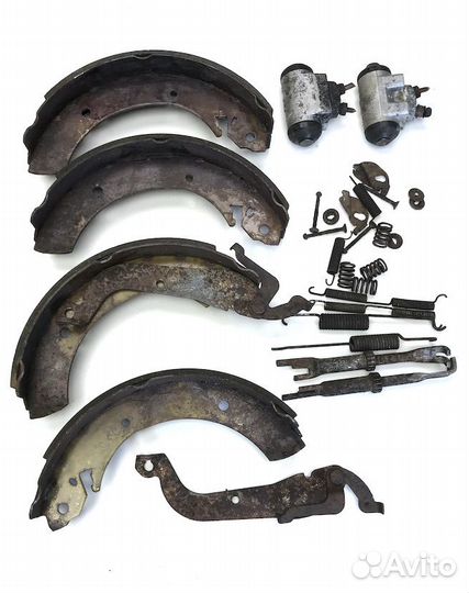 Хендай H-100 Колодки тормозные задние