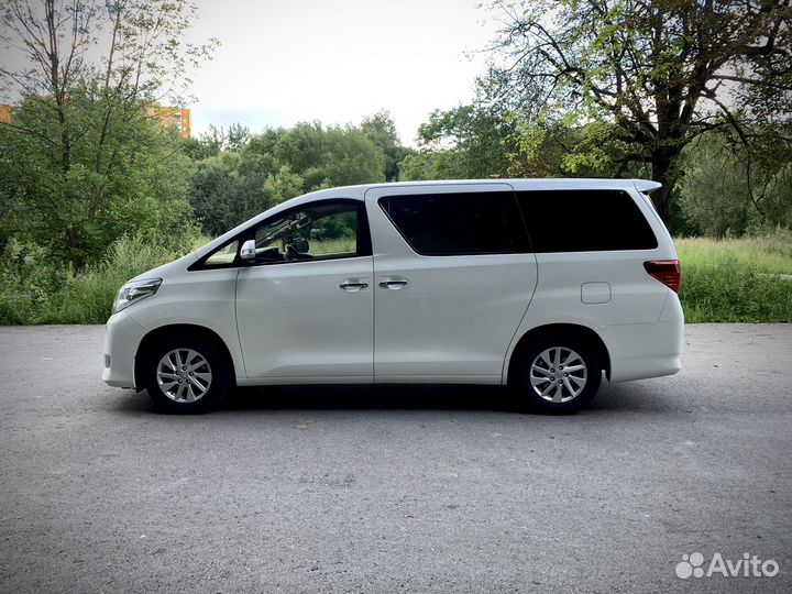 Toyota Alphard, 2012
