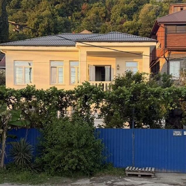Дом 200 м² на участке 400 м² (Абхазия)