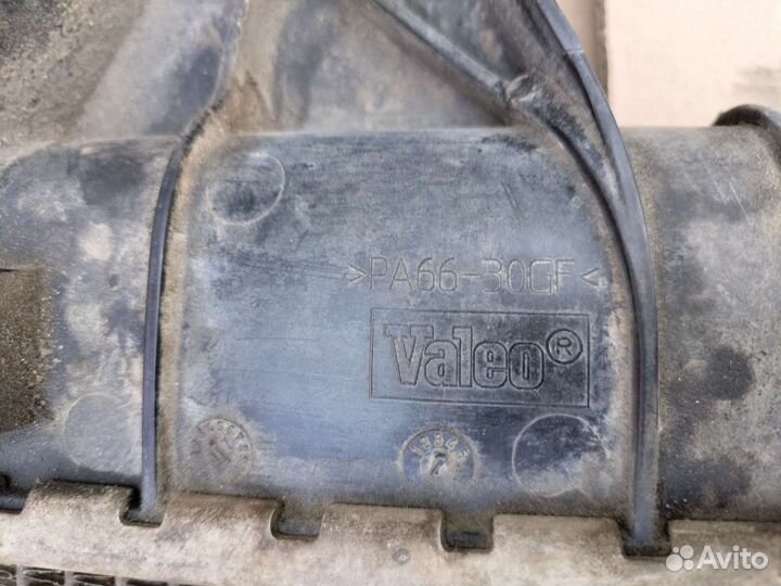 Радиатор охлаждения двигателя Вольво xc90