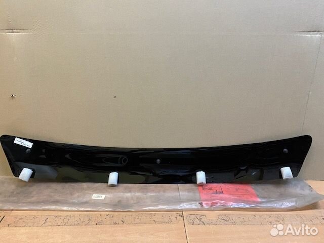 Дефлектор капота rexton / Actyon Sport