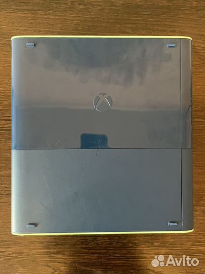 Приставка Xbox 360 E 500gb 81 игра + 1 джойстик