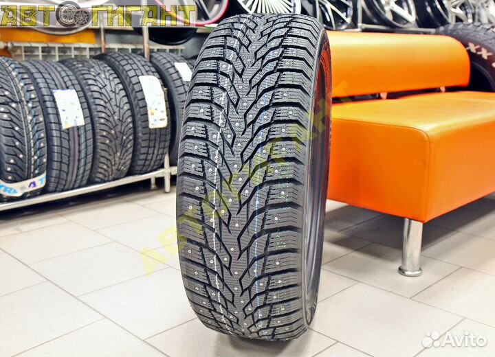 Roadking Argos S500 215/55 R17