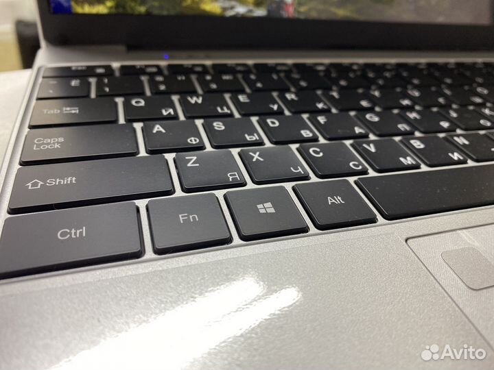 Ноутбук Ezzzbox 16/256 SSD 15.6 Профессиональный