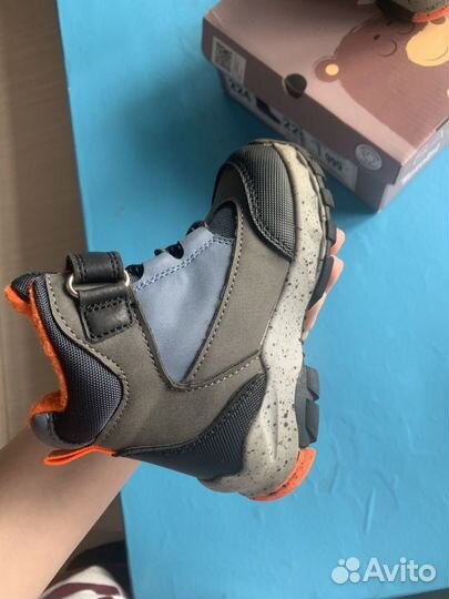 Ботинки демисезонные 22 размер tombi