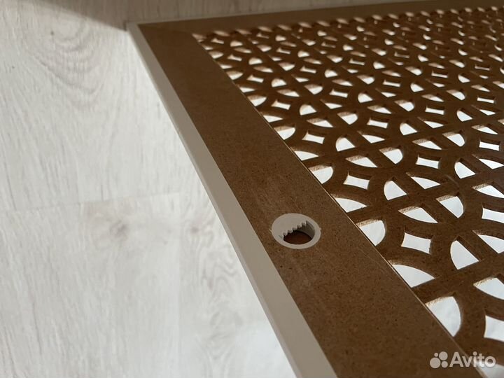 Решетка радиатора, батареи