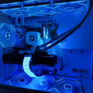 RTX 5070TI / R7 7800X3D / DDR5 32GB Игровой пк