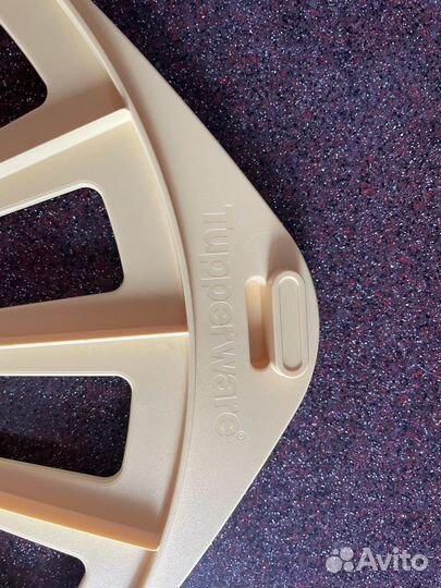 Форма Tupperware для круассанов