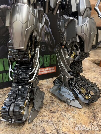 Трансформеры фигурка Мегатрон 33 см