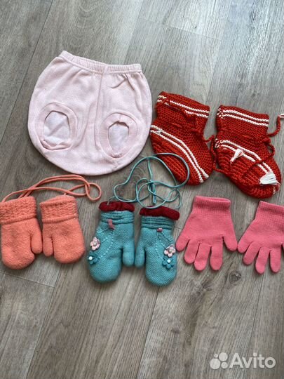 Продаются носочки и варежки