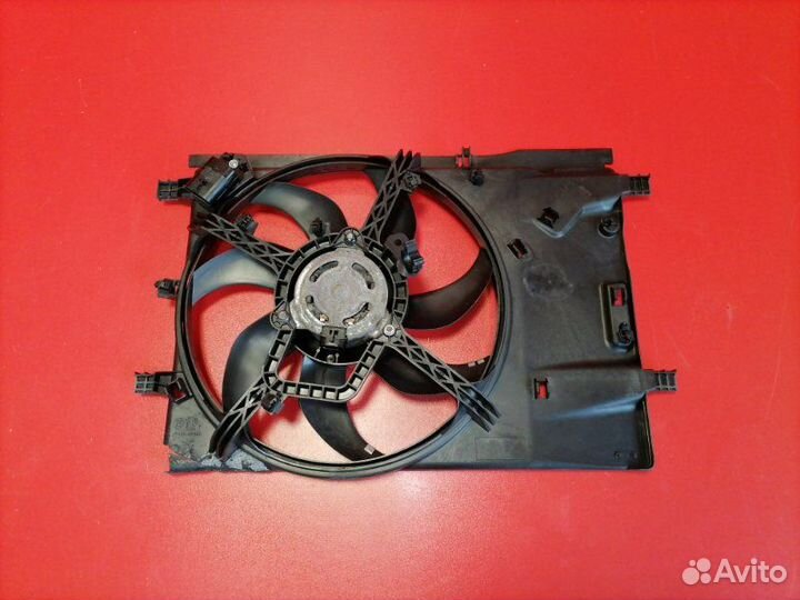 Диффузор радиатора Opel Corsa S07 A14XER 2011