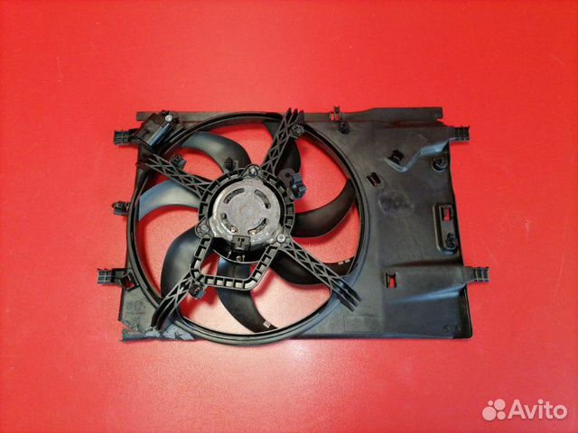 Диффузор радиатора Opel Corsa S07 A14XER 2011