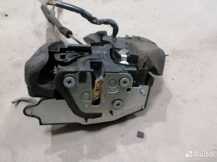 Замок двери задней левой для Mazda CX 7 2007-2012