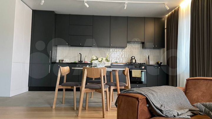 1-к. квартира, 70 м², 1/4 эт.