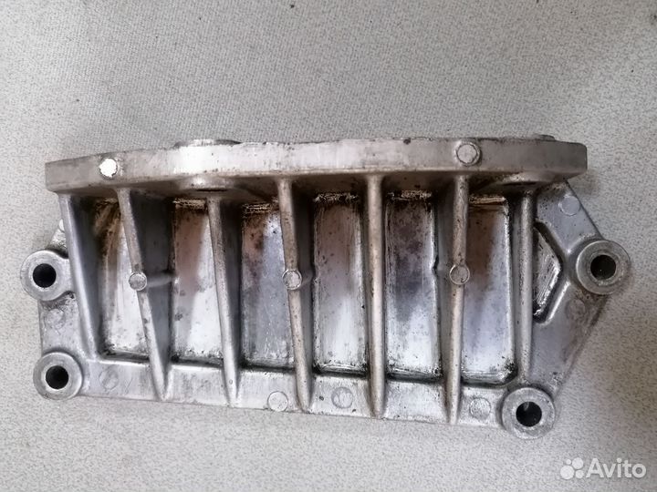 Кронштейн кпп Mitsubishi Outlander (CU) 2001-2008