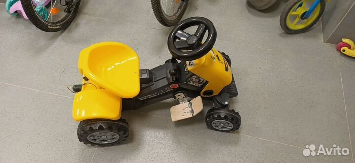 Электромобиль трактор