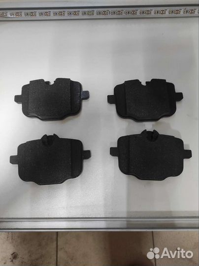 Колодки тормозные задние BMW G30
