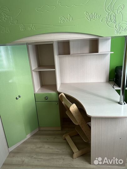 Кровать чердак для детей с рабочей зоной
