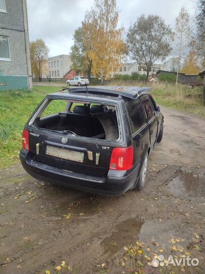 Volkswagen Passat 1.8 МТ, 2000, битый, 327 000 км