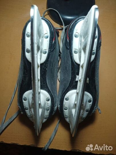 Хоккейные коньки bauer vapor x200