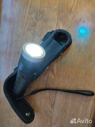Аккумуляторный фонарь LED lenser MT14