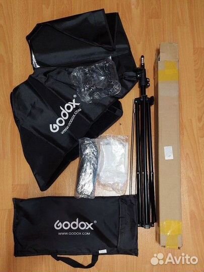 Студийная вспышка Godox e300