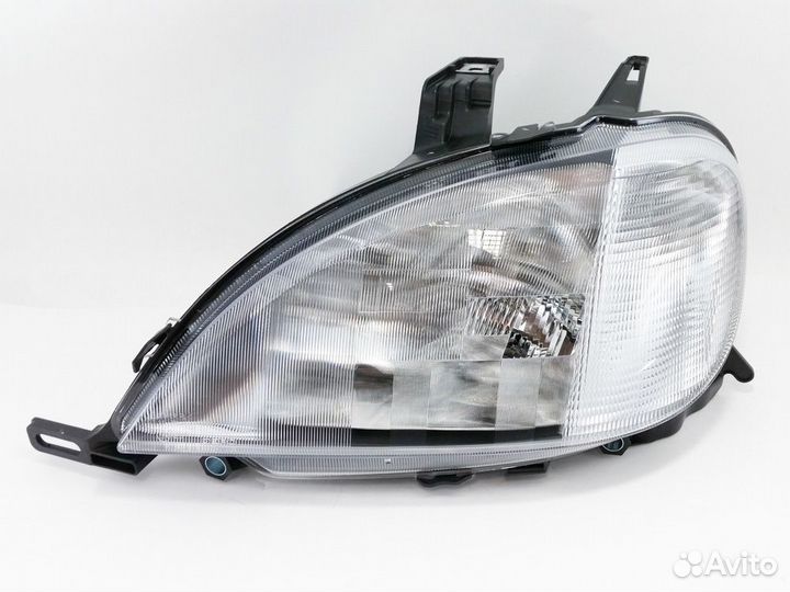Фара левая Mercedes ML W163